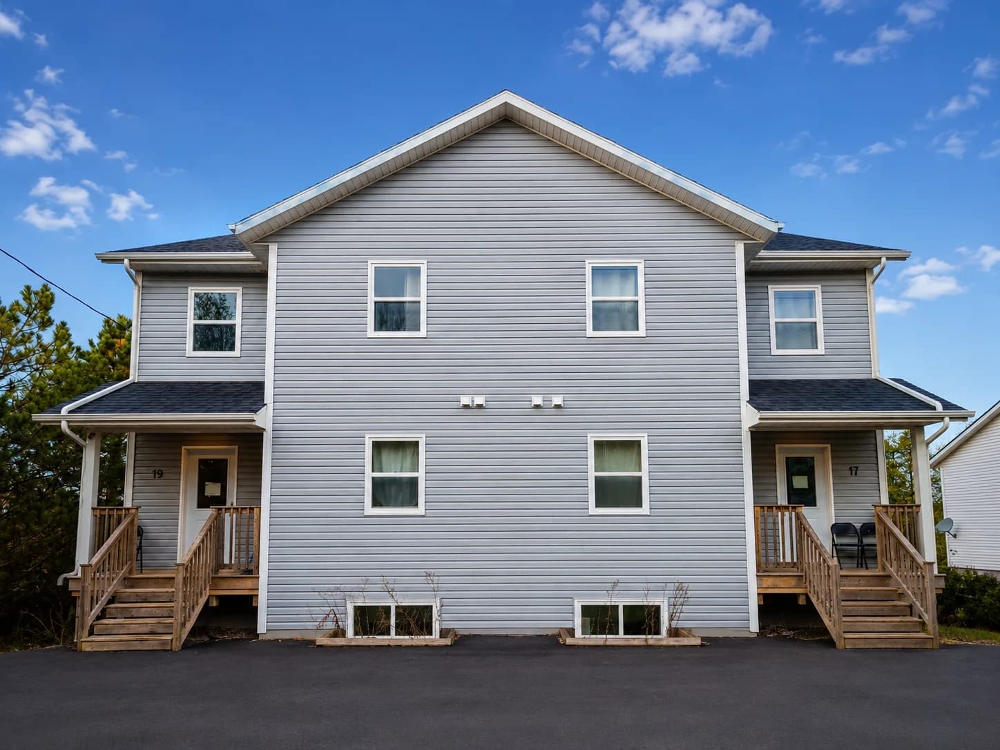 Front view of the multi-unit residence at 17 & 19 Mackinnon Rd